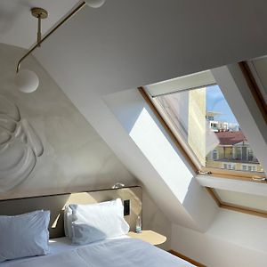 Premium King Suite